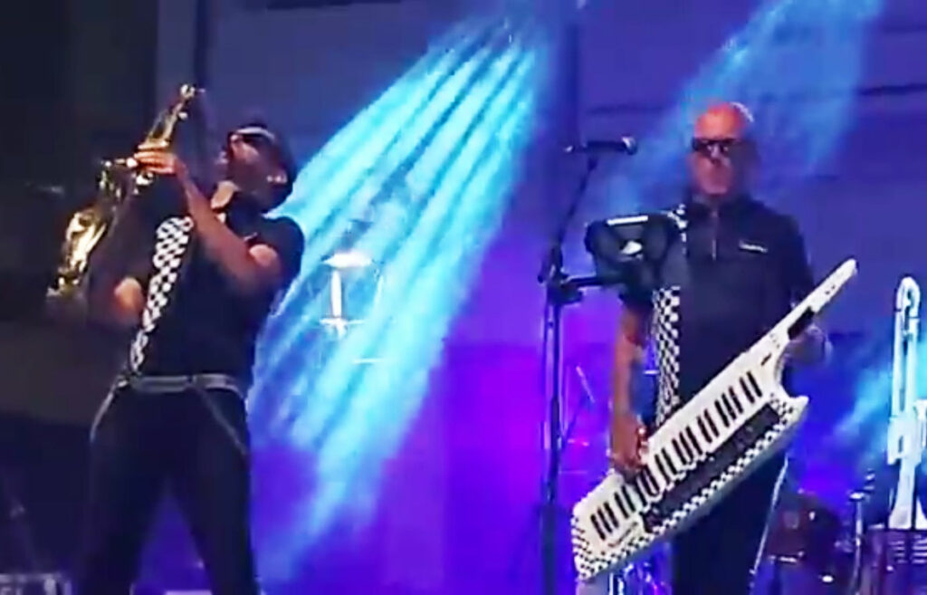 Mirror in the Bathroom Zurgena Aug 2022 The All Skas